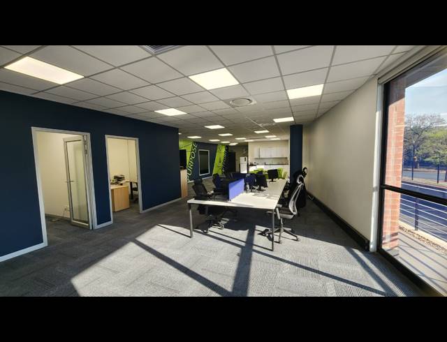412M² OFFICE FOR SALE IN HOUGHTON ESTATE
